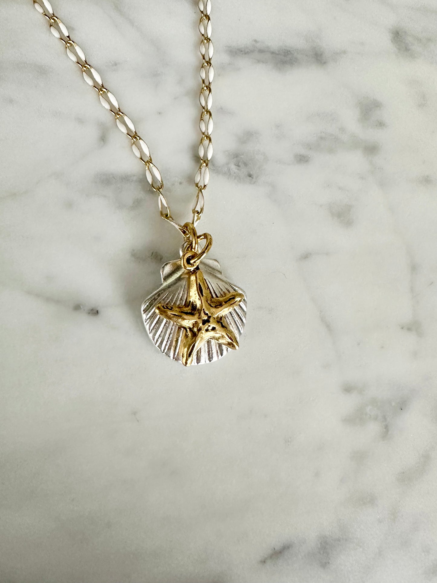 Seaside charm necklace