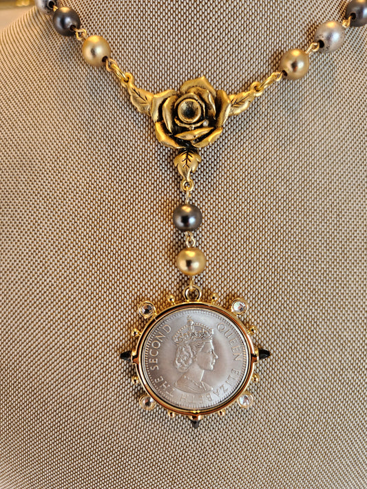 Queen Coin Necklace !