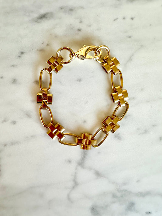 Gold Cross link bracelet